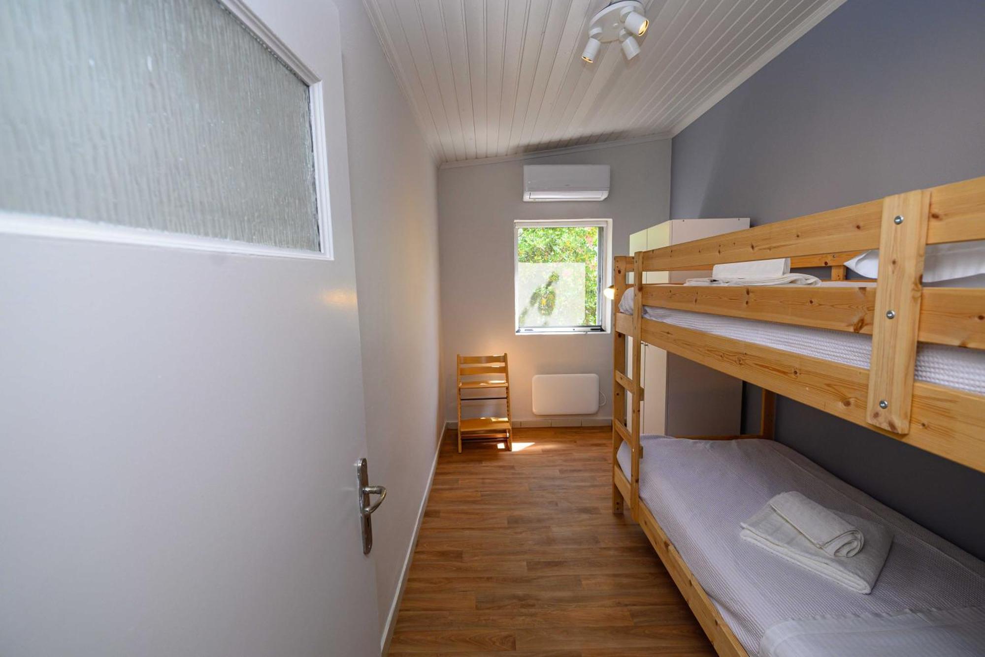Salty Noses Beach House Paradise Perfect For Families ปีร์กอส ภายนอก รูปภาพ